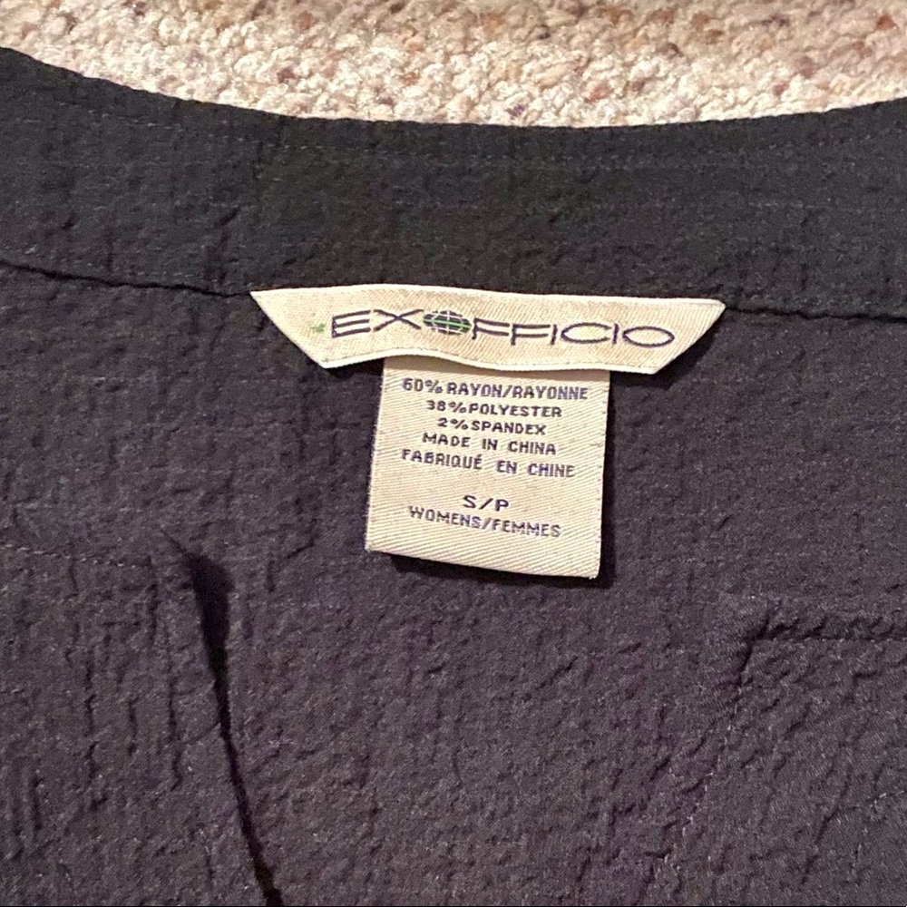 Black top with texture - Picture 5 of 5